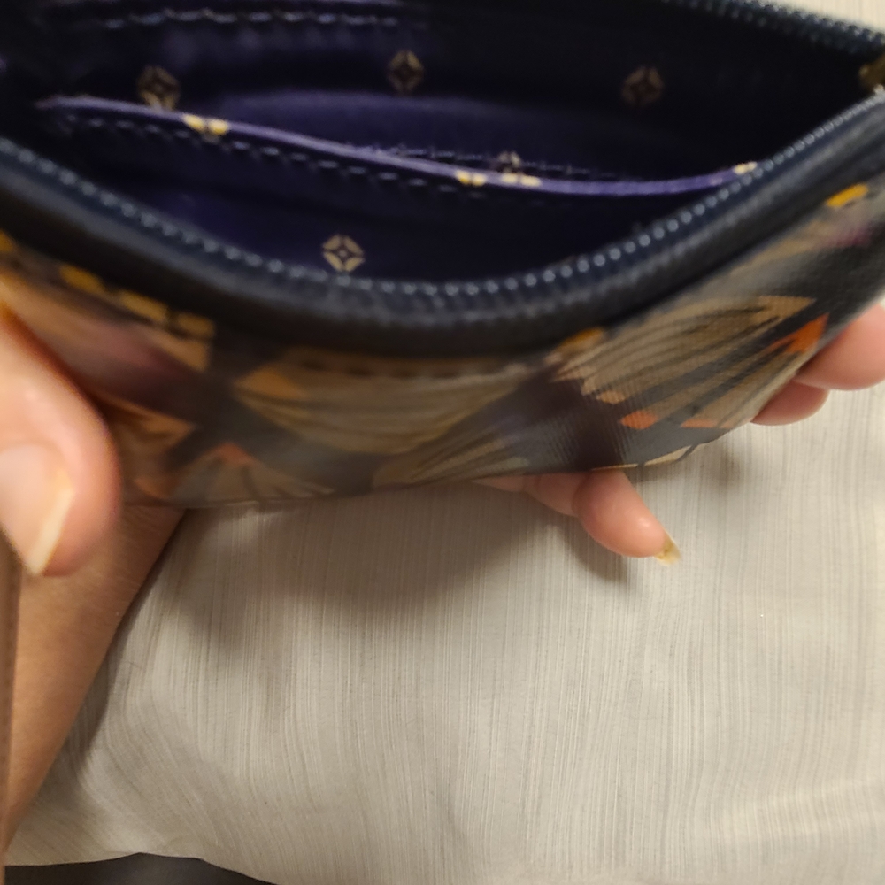 Fossil Multicolor Coin Wallet - Picture 4 of 4